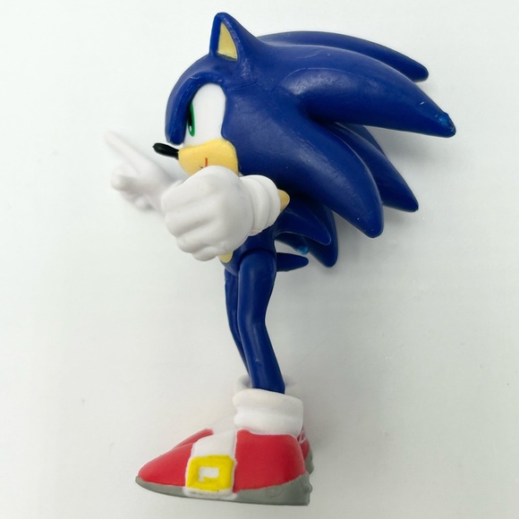 Sonic The Hedgehog Pointing Modern Action Figure. FIRM PRICE! - Picture 4 of 9